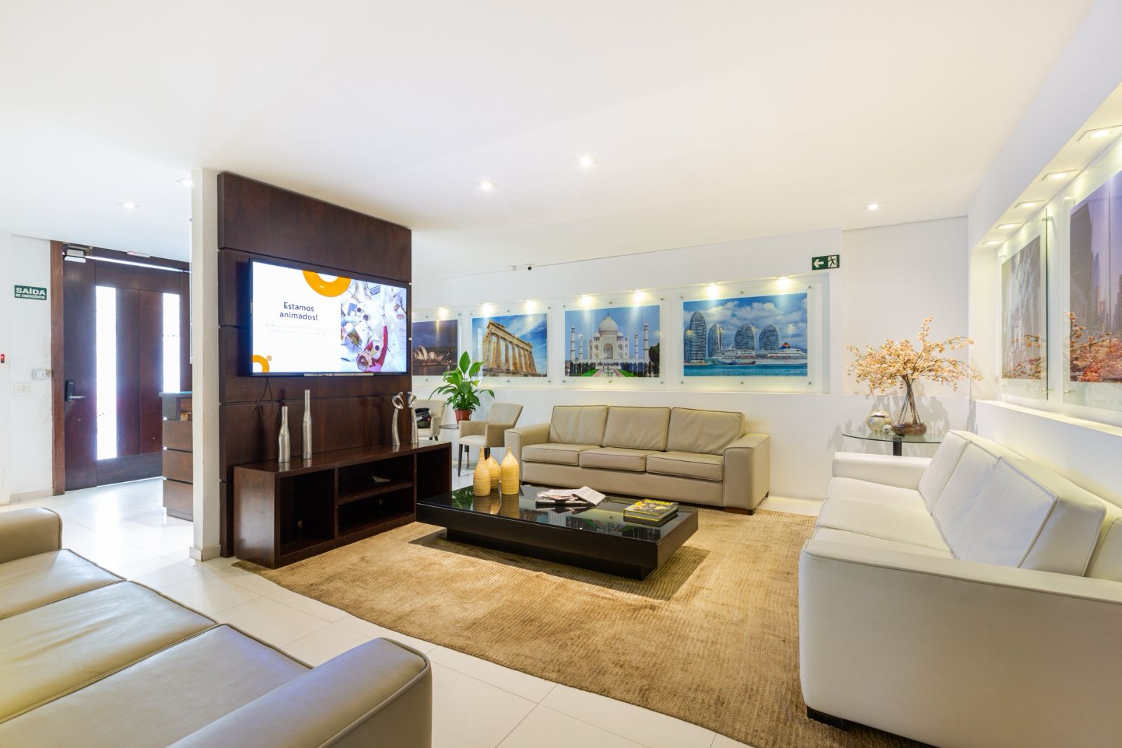 Sala de espera Consultórios Brooklin